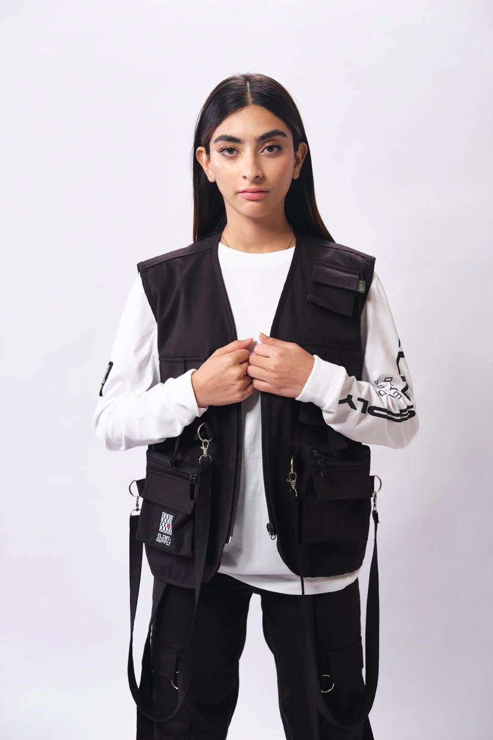 Black Tactical Vest - V4 - Image 3