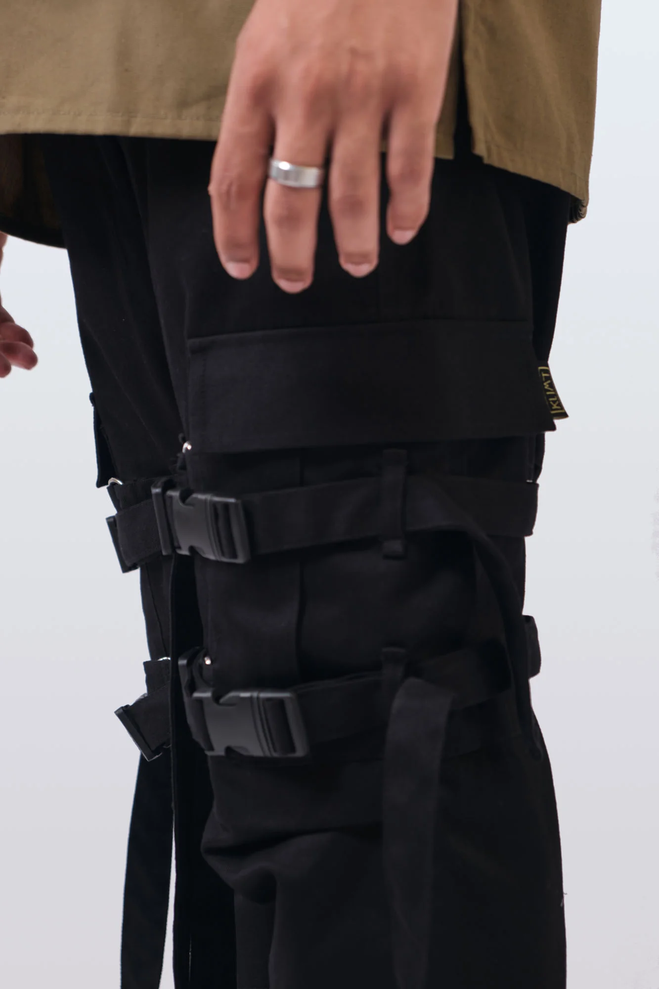 Bondage Pants V3 - Image 7