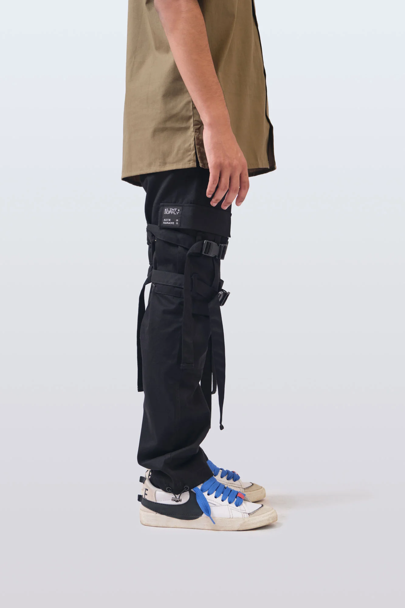 Bondage Pants V3 - Image 9