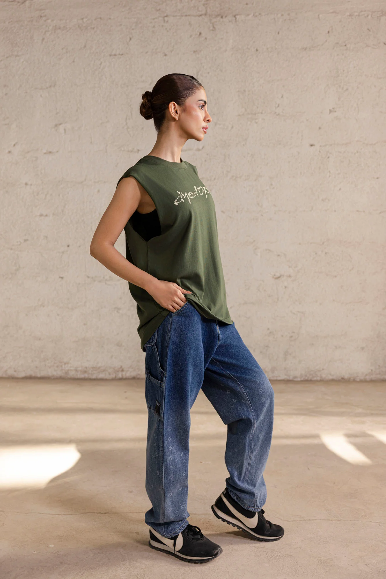 Dystopia Tank - Image 7