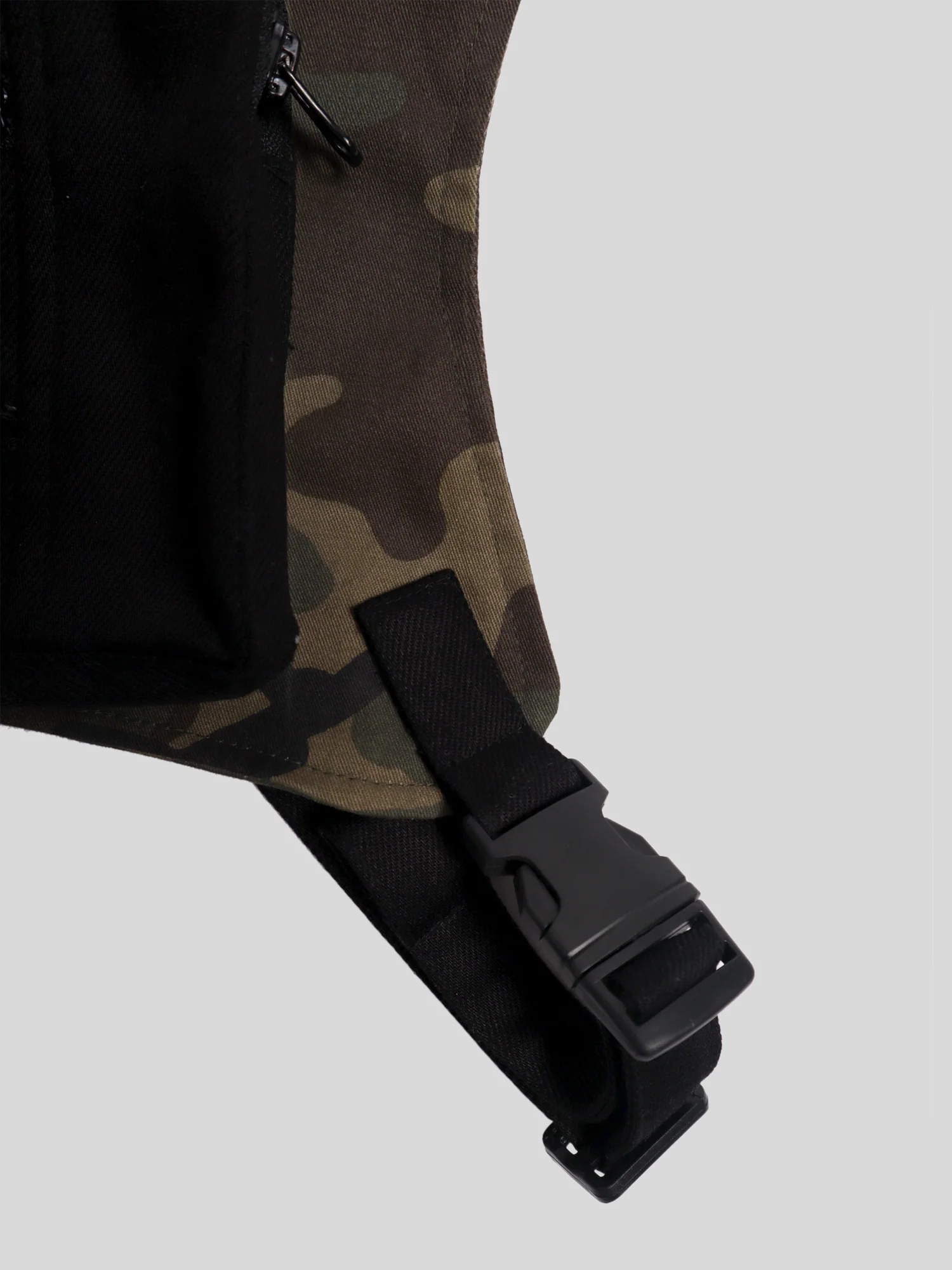 Tactical Chest Pouch - 2 Colours - Image 6