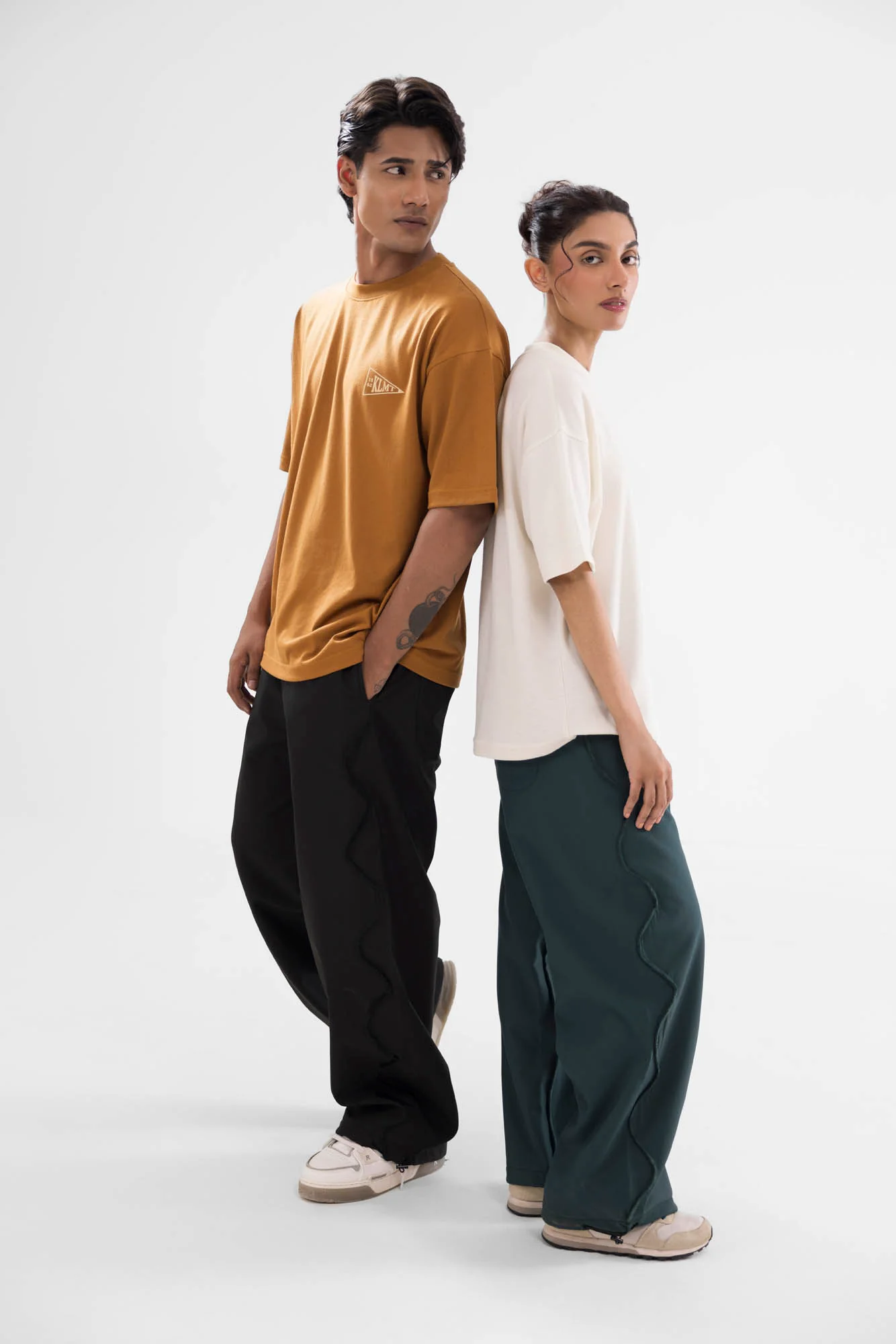 Wavy Tech Tracks - 2 Colours - Image 6