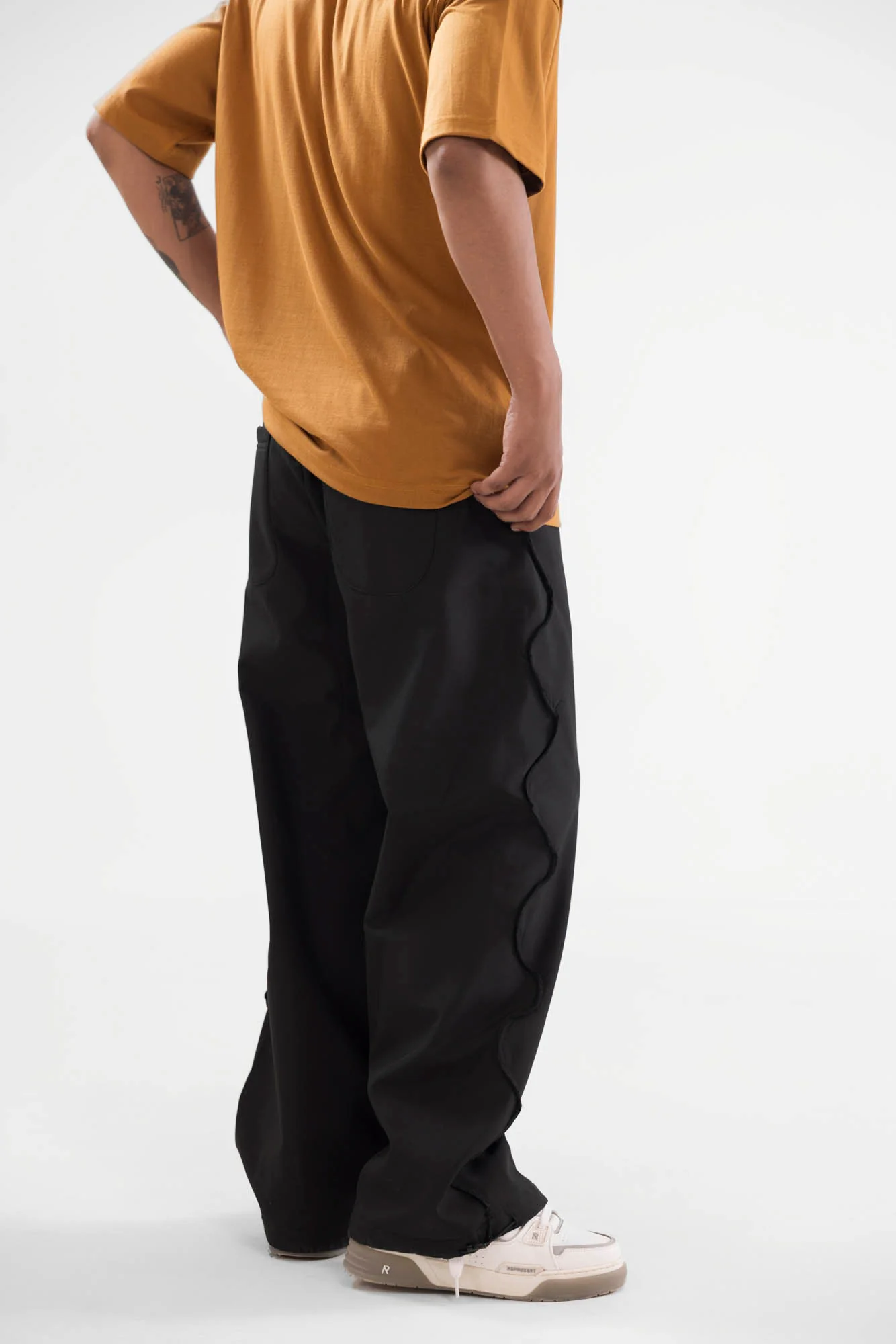 Wavy Tech Tracks - 2 Colours - Image 7